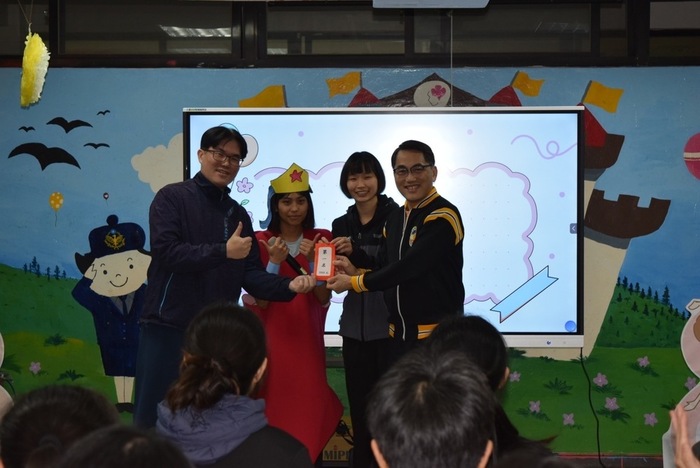 握力競賽冠軍頒獎