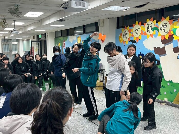 步步生風--原地踏步