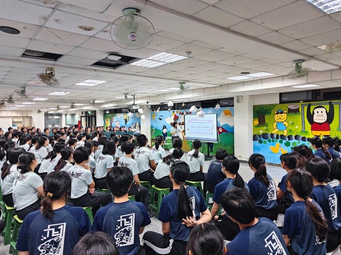 該生進行心得分享